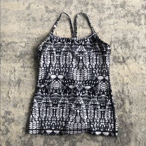 Lululemon Power Y tank. Black and White. Size 4